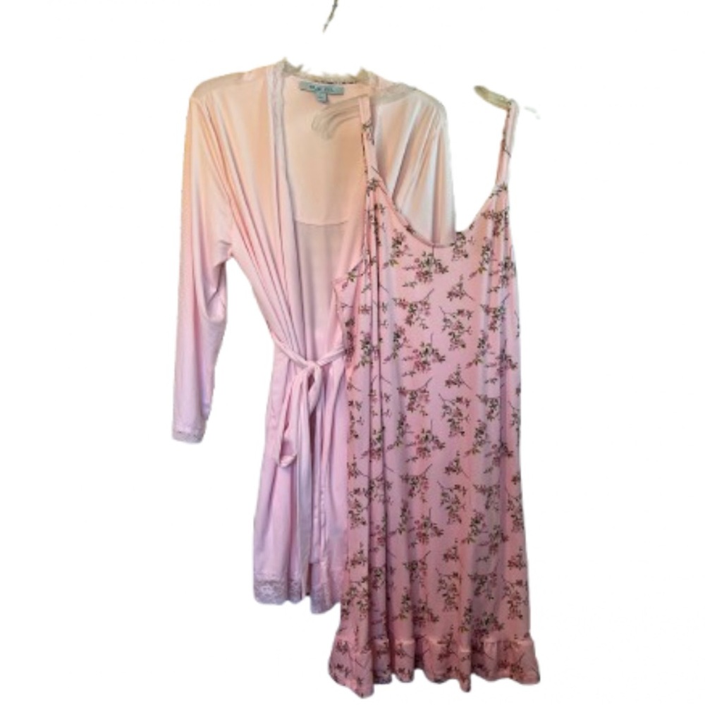 Pink Floral Robe & Nightgown